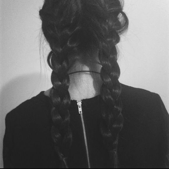 Meet your Posher, Jessica - Picture 1 of 1